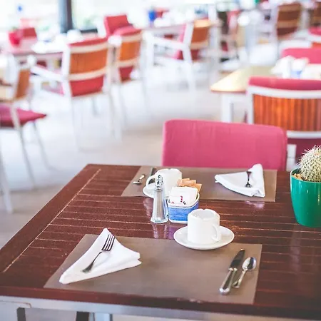 Otel Livvo Risco Del Gato 4*