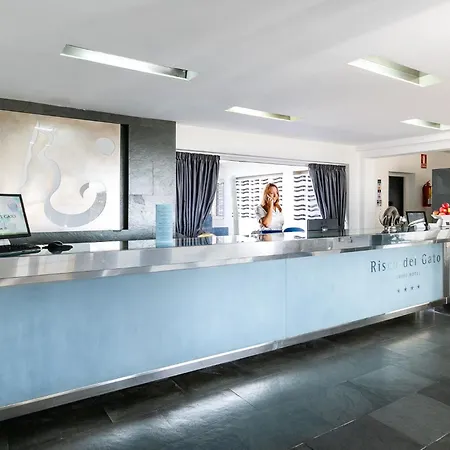 Hotel Livvo Risco Del Gato 4*